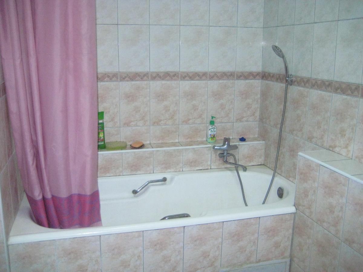 シムケント Shymhostleホステル エクステリア 写真