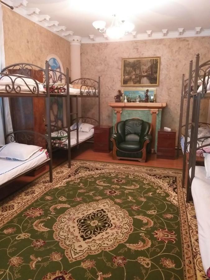 シムケント Shymhostleホステル エクステリア 写真
