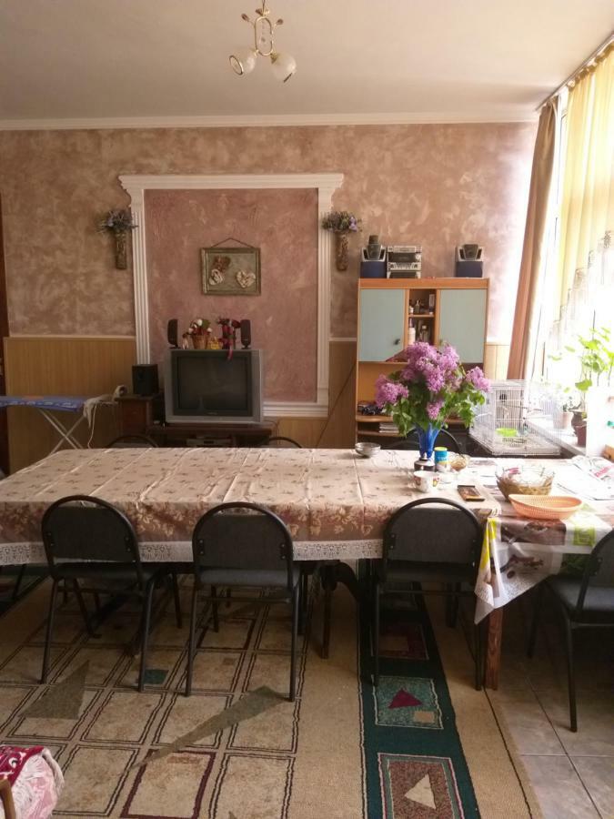 シムケント Shymhostleホステル エクステリア 写真